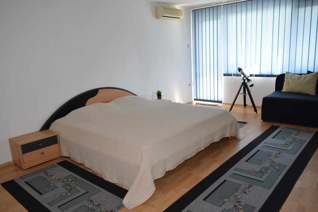 Hotel Eva Ravda Exteriör bild